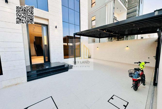 81922311 - Property Image 2