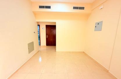 Apartment - 1 - 1 for rent in Fire Station Road - Muwaileh - Sharjah