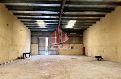 Warehouse - Studio for rent in Dubai Investment Park (DIP) - Dubai