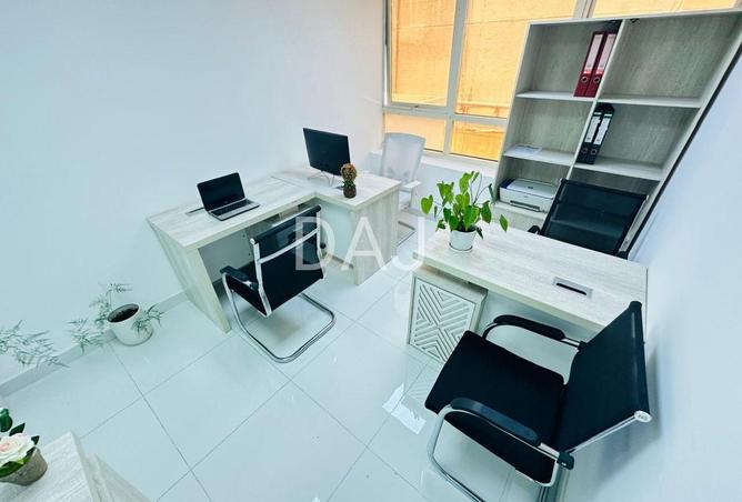 104689100 - Property Main Image