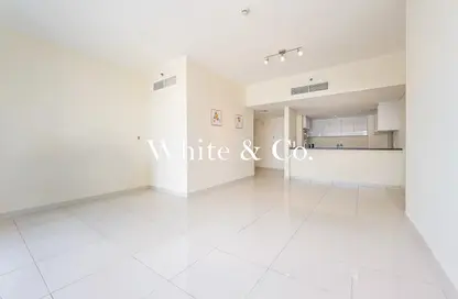 Apartment - 2 Bedrooms - 3 Bathrooms for sale in Damac Heights - Dubai Marina - Dubai
