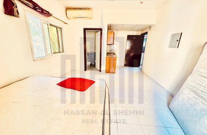 Apartment - Studio - 1 Bathroom for rent in Muwailih Building - Muwaileh - Sharjah