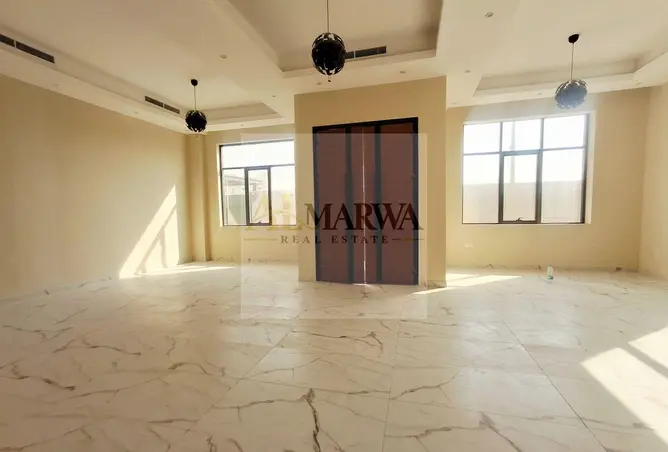 155580244 - Property Image 2