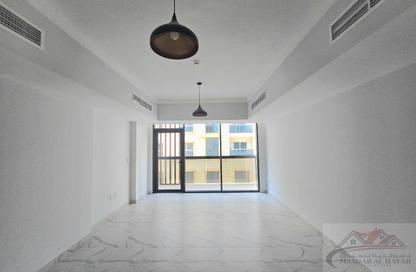 Apartment - 2 Bedrooms - 3 Bathrooms for rent in SG Muwaileh Building - Muwaileh - Sharjah