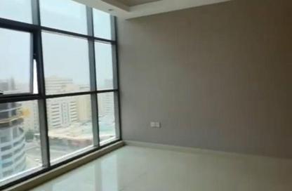 Apartment - 2 Bedrooms - 3 Bathrooms for sale in Gulfa Towers - Al Rashidiya 1 - Al Rashidiya - Ajman