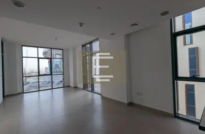 Apartment - 1 Bedroom - 2 Bathrooms for rent in Dubai Wharf Tower 2 - Dubai Wharf - Al Jaddaf - Dubai