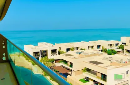 شقة - غرفة نوم - 2 حمامات للايجار في قرية الحد - جزيرة السعديات - أبوظبي