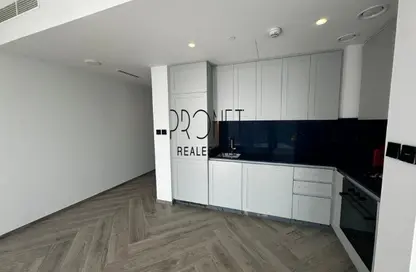 Apartment - 1 Bedroom - 1 Bathroom for sale in Peninsula Three - Peninsula - Business Bay - Dubai