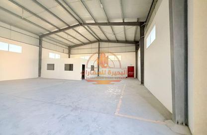 Factory - Studio - 4 Bathrooms for rent in Al Sajaa Industrial - Al Sajaa - Sharjah