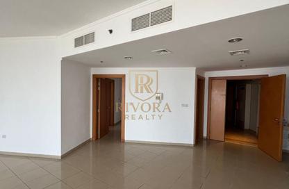 Apartment - 3 - 4 for rent in Fairmont Hotel - Trade Centre First - World Trade Center - Dubai