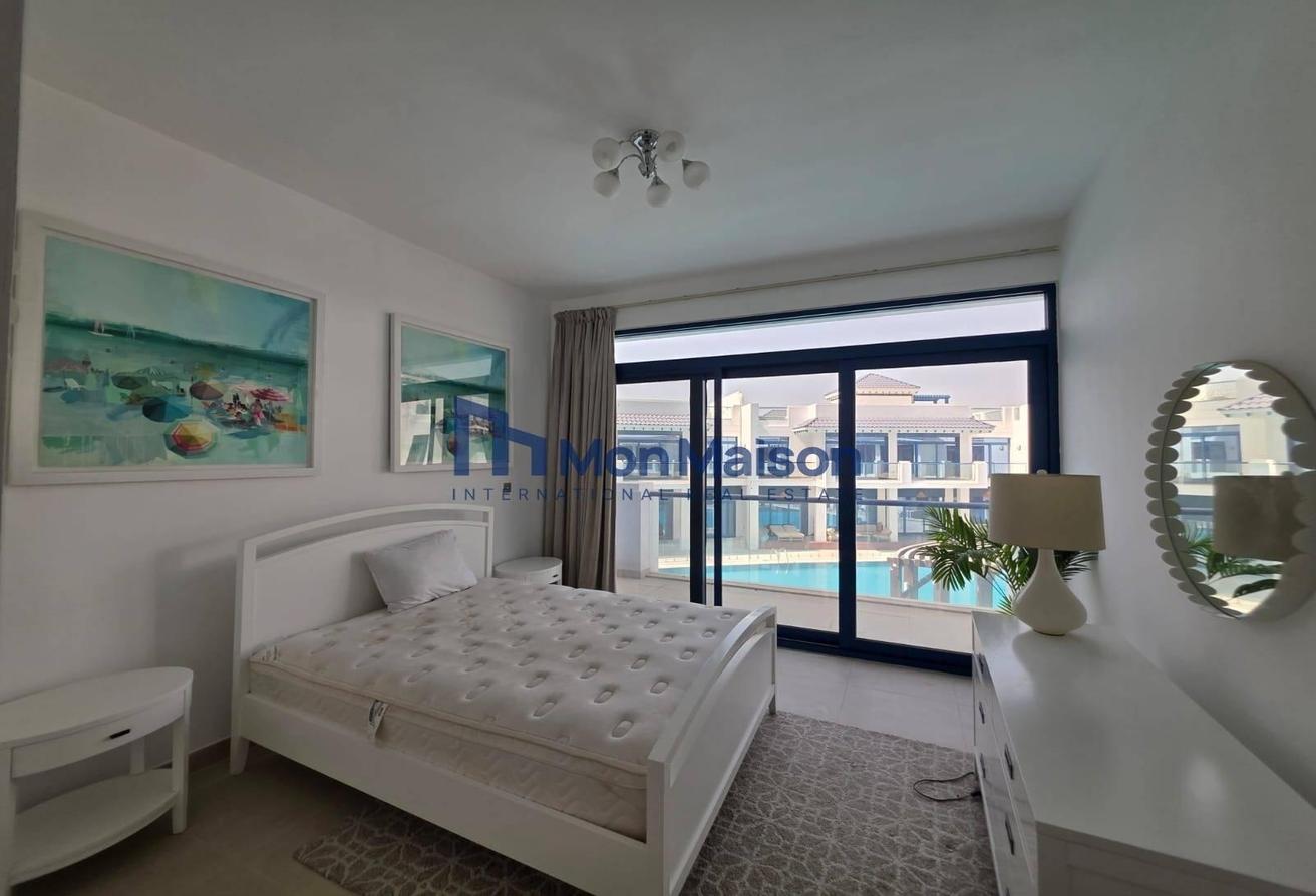 FULLY FURNISHED | SPACIOUS LIVING AREA | POOL VIEW photo 11