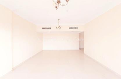 Apartment - 2 Bedrooms - 2 Bathrooms for rent in Al Mamzar - Al Mamzar - Sharjah - Sharjah
