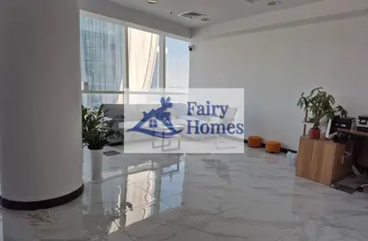 مكتب - غرفة نوم للايجار في B2B  برج - الخليج التجاري - دبي