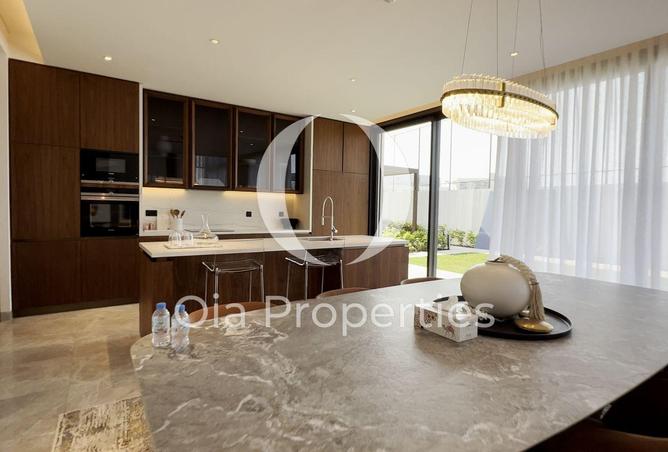 5-bed villa in Saadiyat Lagoons — photo 4