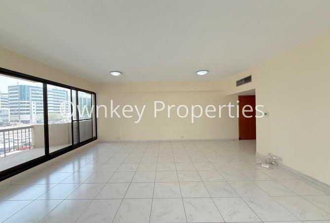 87042784 - Property Image 2