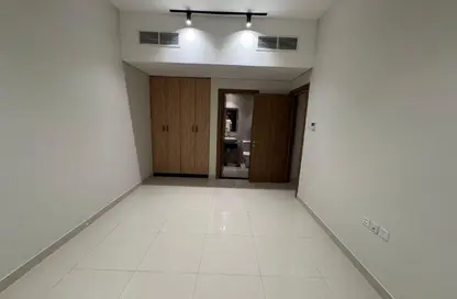 شقة - 2 غرف نوم - 2 حمامات للايجار في برج النعيمية 1 - أبراج النعيمية - النعيمية - عجمان