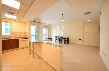 Apartment - 2 - 3 for rent in Cascades Tower - Dubai Marina - Dubai Apartment - 2 - 3 for rent in Cascades Tower - Dubai Marina - Dubai