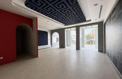 Shop - Studio for rent in Umm Suqeim 1 - Umm Suqeim - Dubai