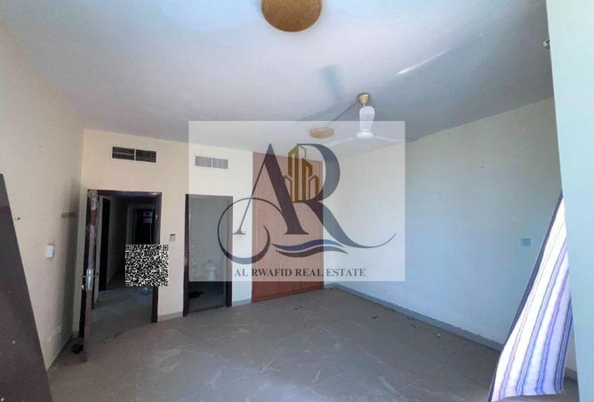 98266942 - Property Image 2