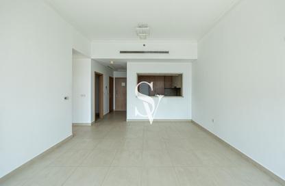 Apartment - 1 - 2 for rent in Vida Residence 1 - Vida Residence - The Hills - Dubai