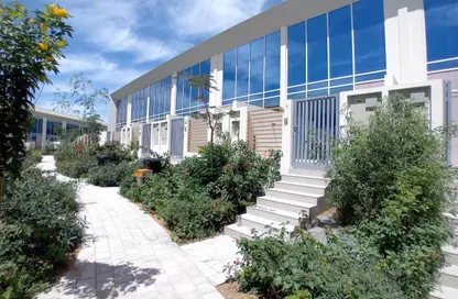 تاون هاوس - غرفة نوم - 2 حمامات للبيع في روكان 3 - روكان - دبي لاند - دبي