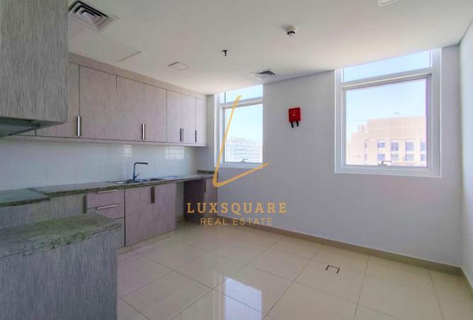 73848031 - Property Image 2