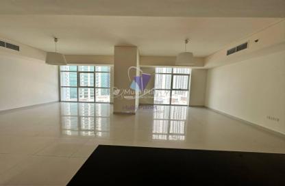 Apartment - 2 Bedrooms - 3 Bathrooms for rent in Tala Tower - Marina Square - Al Reem Island - Abu Dhabi