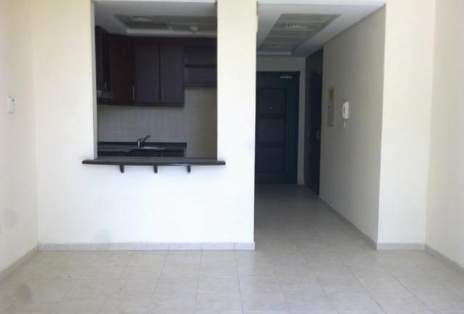 STUDIO, WITH BALCONY, WALKABLE TO METRO STATION photo 2