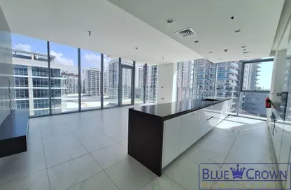 شقة - 3 غرف نوم - 5 حمامات للايجار في ريزيدنس ٨ - المنطقة وان - مدينة الشيخ محمد بن راشد - دبي