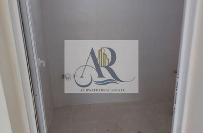 سكن عمال - استوديو - 8 حمامات للايجار في السجع إس - الصجعة - الشارقة