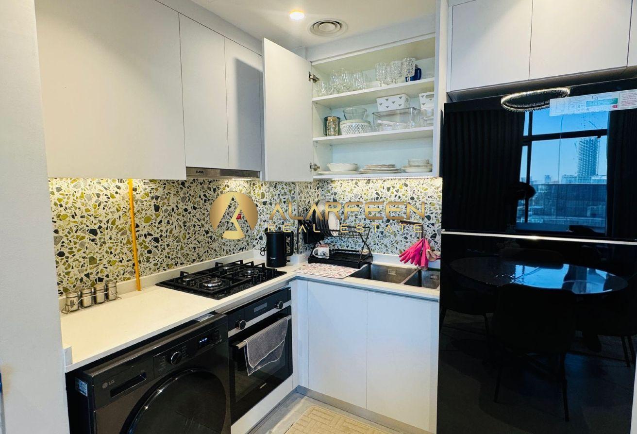 Furnished 1BR | Higher Flor | Balcony | City View photo 4