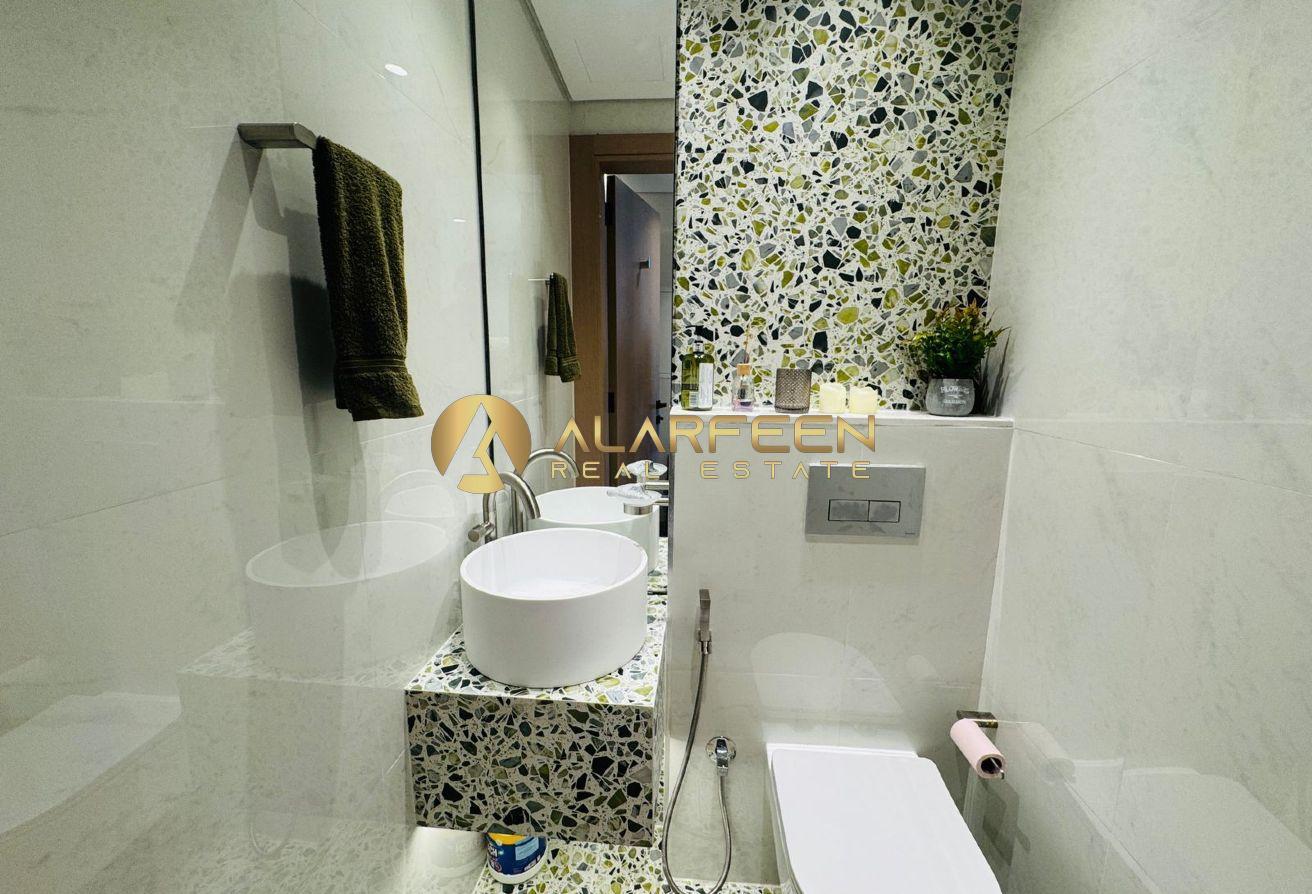 Furnished 1BR | Higher Flor | Balcony | City View photo 6