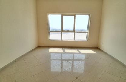 Apartment - 2 - 2 for rent in Fire Station Road - Muwaileh - Sharjah