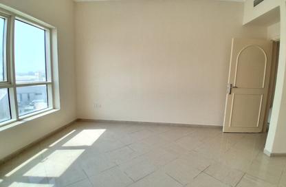Apartment - 2 - 2 for rent in Fire Station Road - Muwaileh - Sharjah