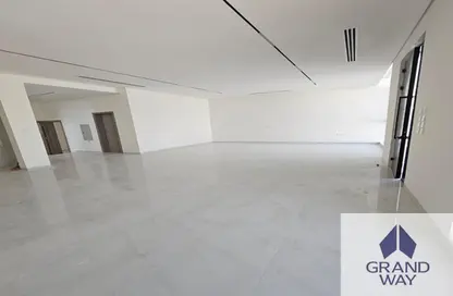 Villa - 4 Bedrooms - 6 Bathrooms for rent in Al Aweer 1 - Al Aweer - Dubai
