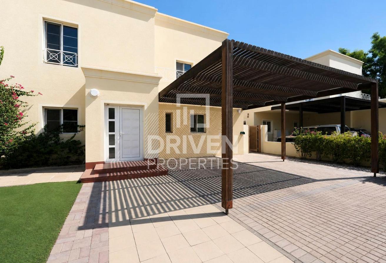 Vacant and Standalone Villa | Spacious Plot photo 21