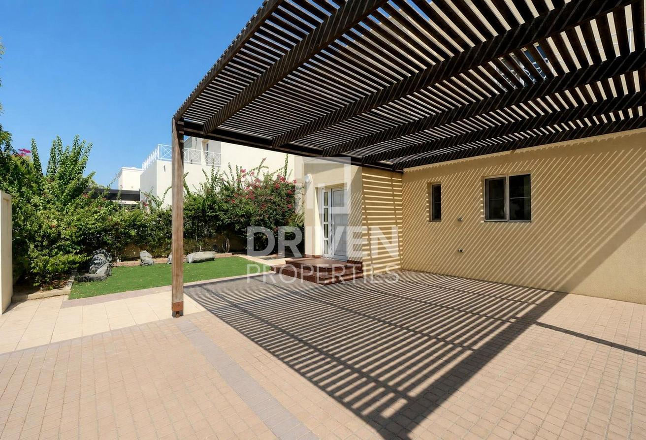 Vacant and Standalone Villa | Spacious Plot photo 23