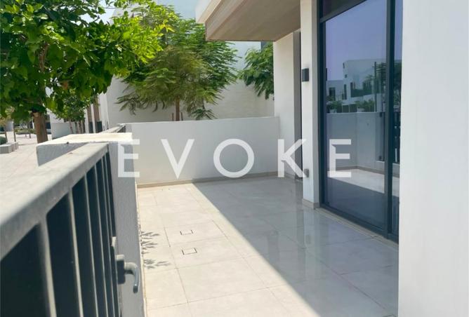 Premium Corner Unit | Available Now | 3Bed+Maid — 3