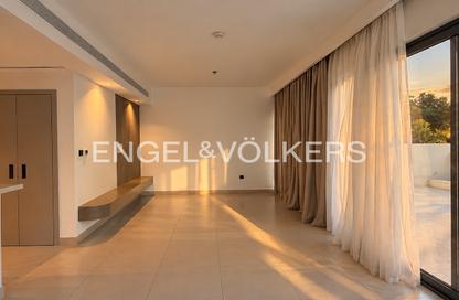 Villa - 5 - 5 for rent in Aura Gardens - Tilal Al Ghaf - Dubai
