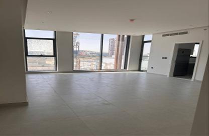 Apartment - 2 Bedrooms - 3 Bathrooms for rent in Aras Heights - Majan - Dubai
