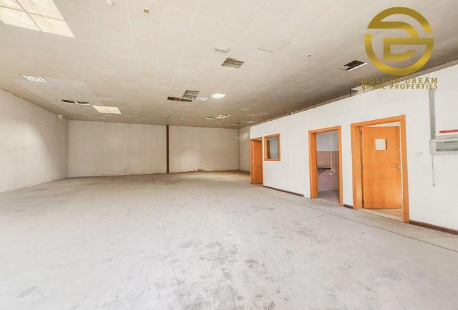 71930211 - Property Image 3