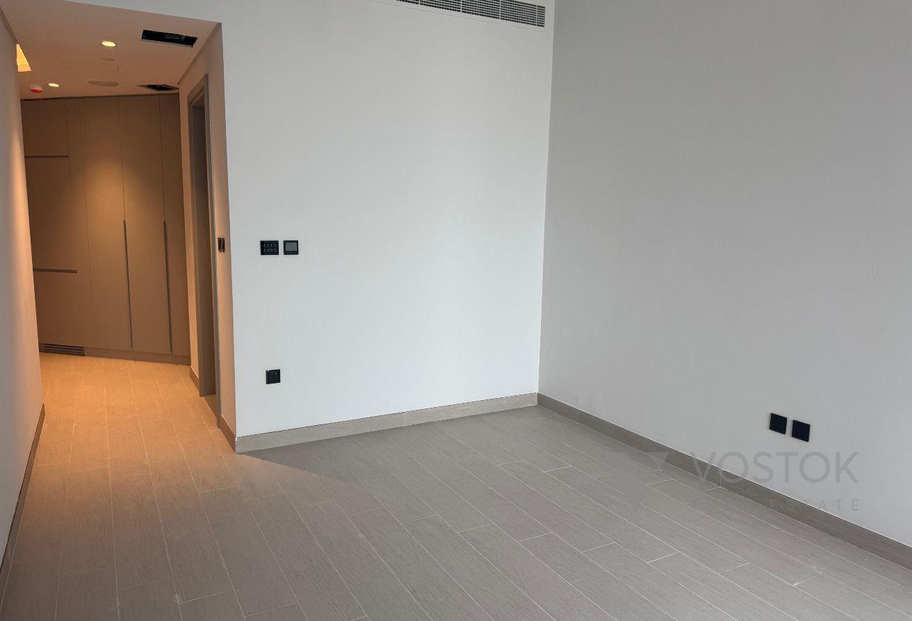 Modern 1BR | Prime Business Bay | Regalia Living photo 5