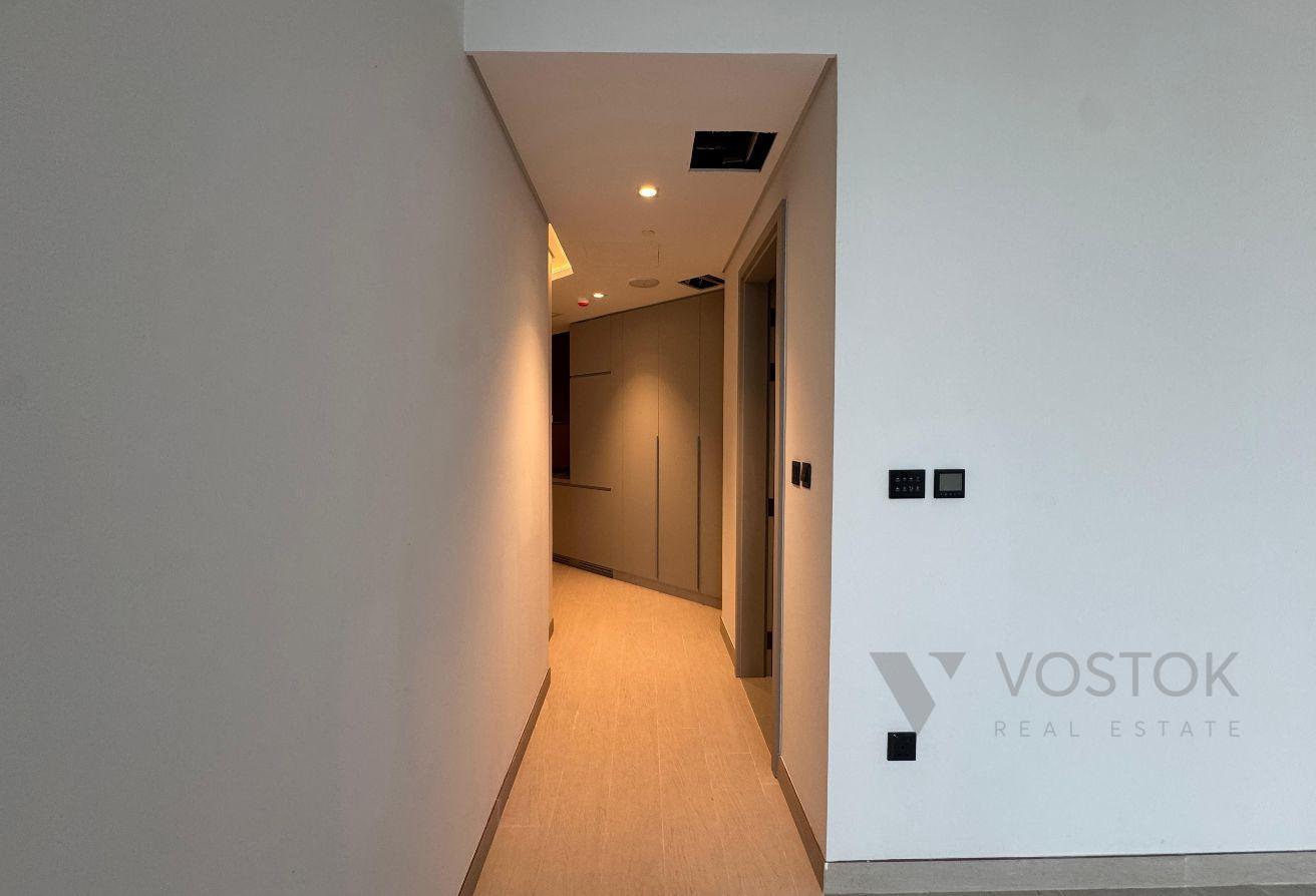 Modern 1BR | Prime Business Bay | Regalia Living photo 9