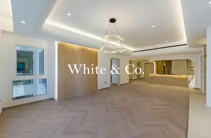 Apartment - 2 Bedrooms - 2 Bathrooms for rent in Marina Residences 2 - Marina Residences - Palm Jumeirah - Dubai