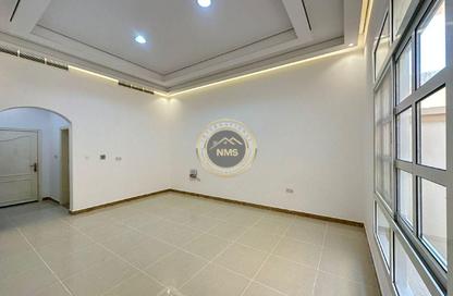 Apartment - Studio - 1 Bathroom for rent in Al Maqtaa Tower 1 - Hadbat Al Zafranah - Muroor Area - Abu Dhabi