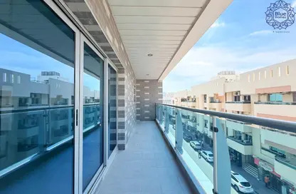 Apartment - 1 Bedroom - 2 Bathrooms for rent in Al Waleed 5 Building - Al Karama - Dubai