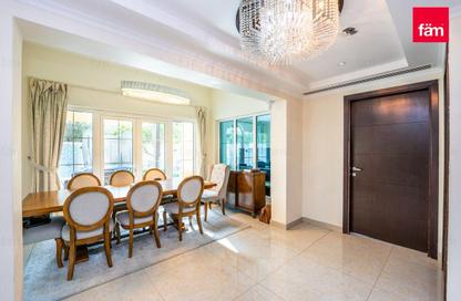 Villa - 3 Bedrooms - 4 Bathrooms for sale in District 8 - Jumeirah Park - Dubai