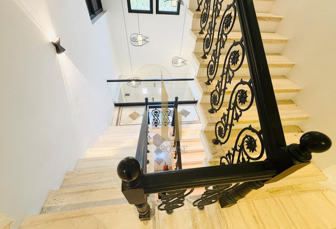 Shared Pool+Private Garden | 4BR Ensuite photo 13