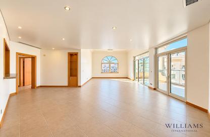 Apartment - 3 - 4 for rent in Jash Hamad - Shoreline Apartments - Palm Jumeirah - Dubai