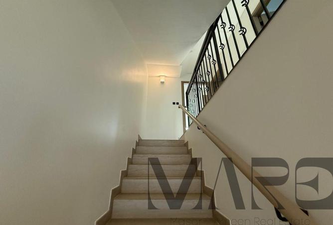 16329100 - Property Image 3